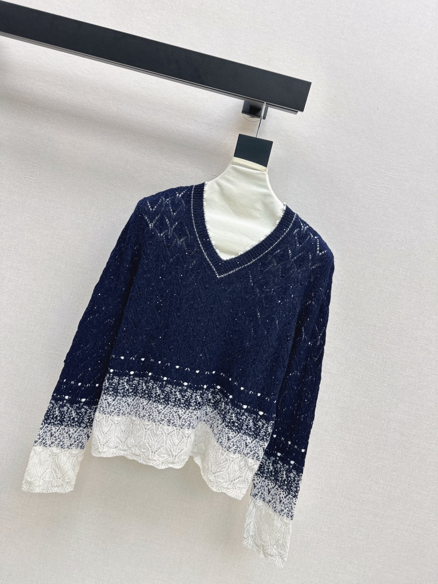 Chan NEW V-neck sweater