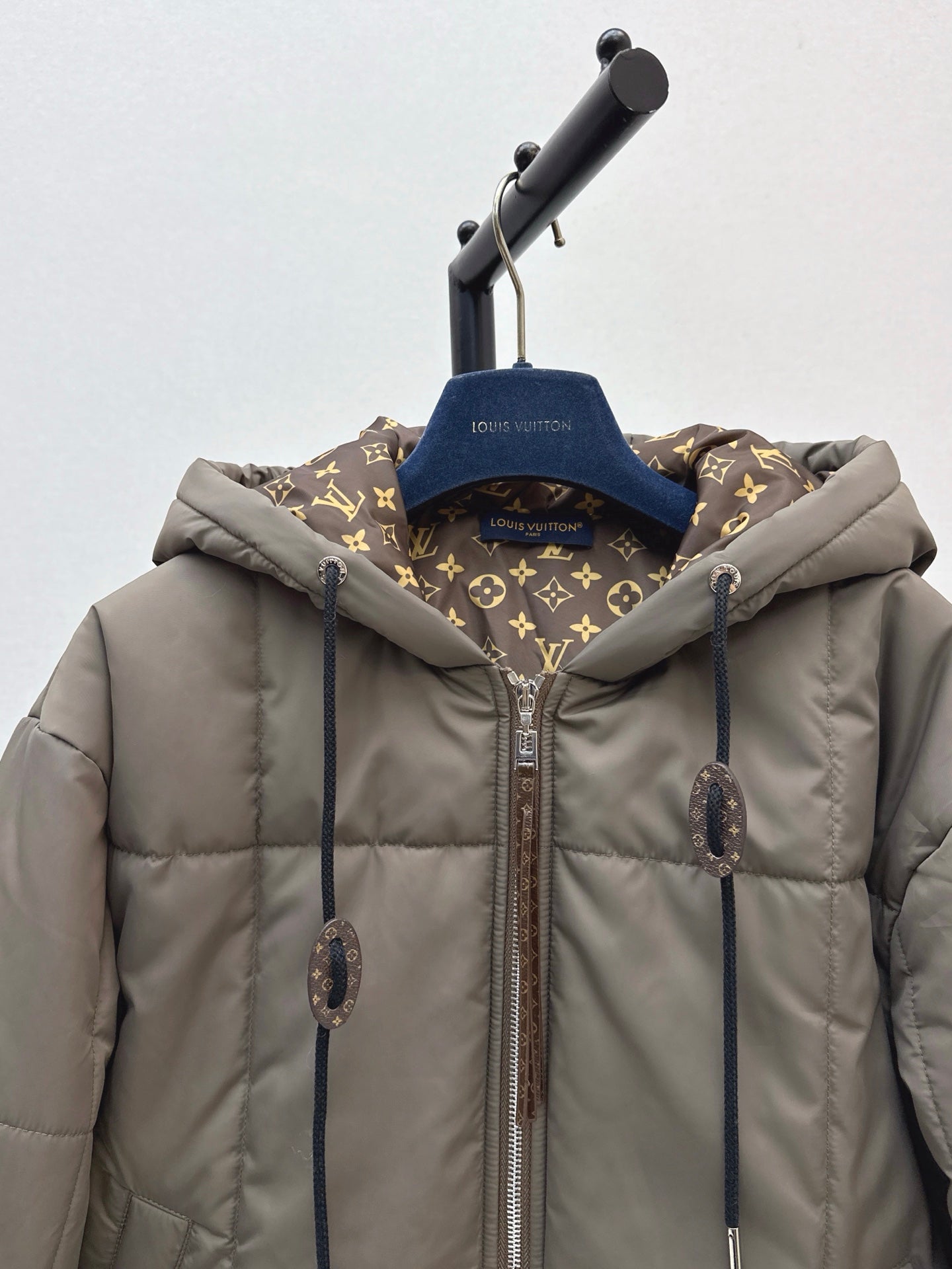 Louis NEW hooded down jacket