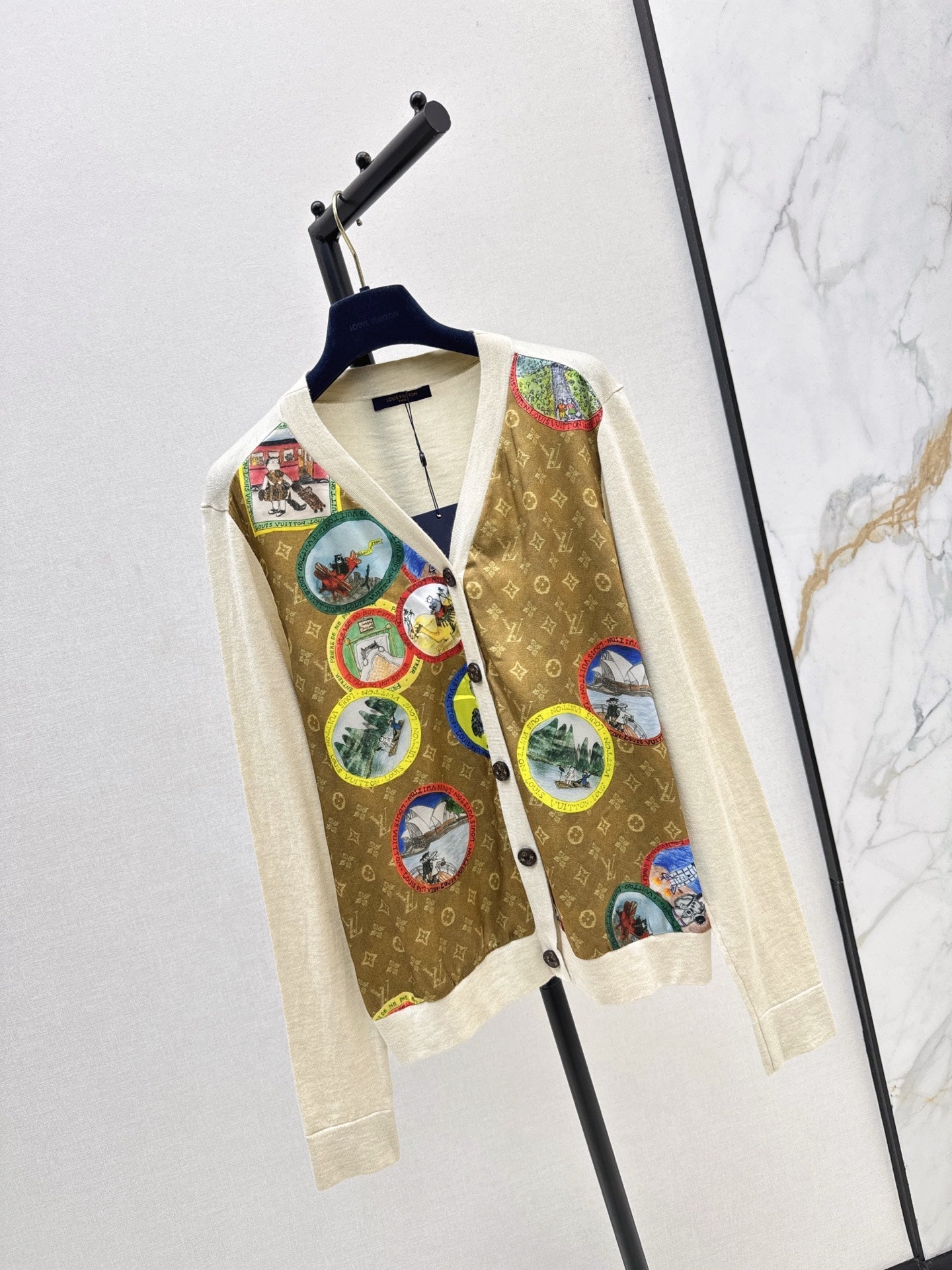 Louis NEW V-neck cardigan