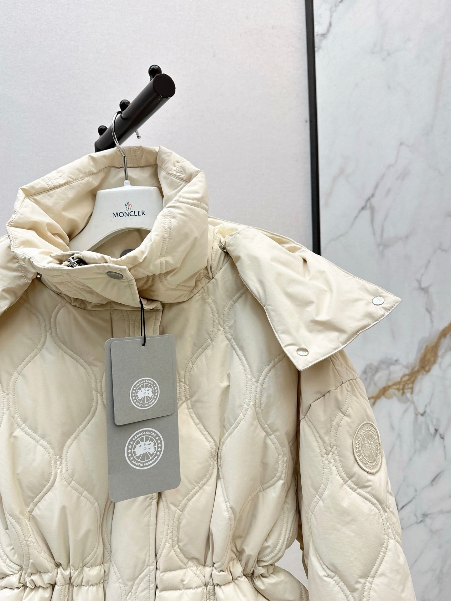 Canada NEW hooded down jacket