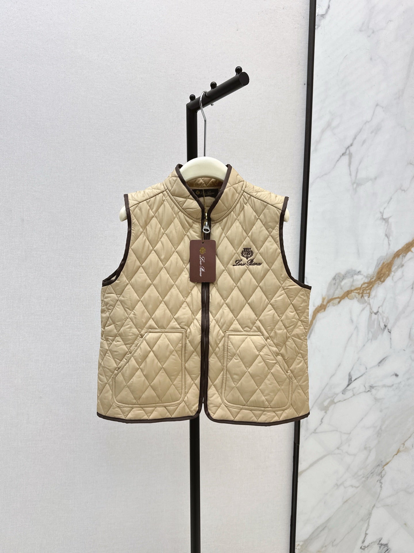 Loro NEW Padded vest