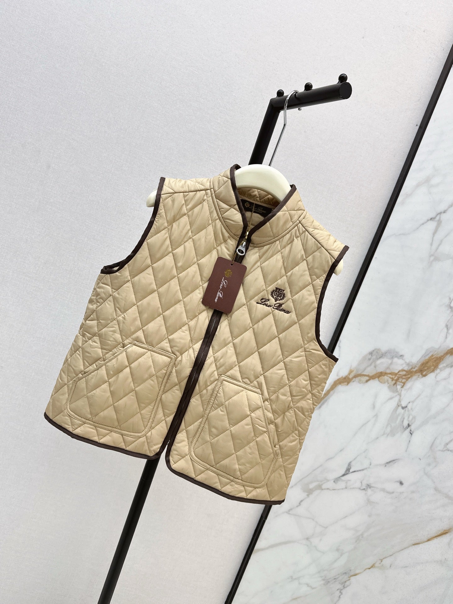 Loro NEW Padded vest