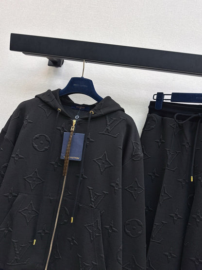 Louis NEW sports suit