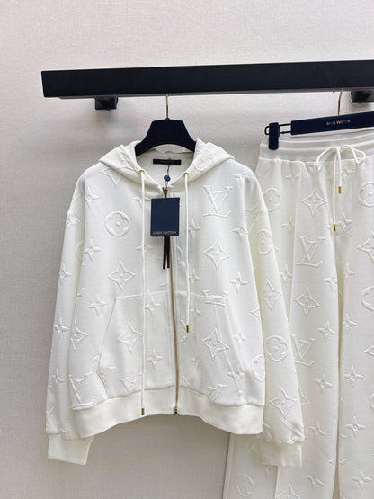 Louis NEW sports suit