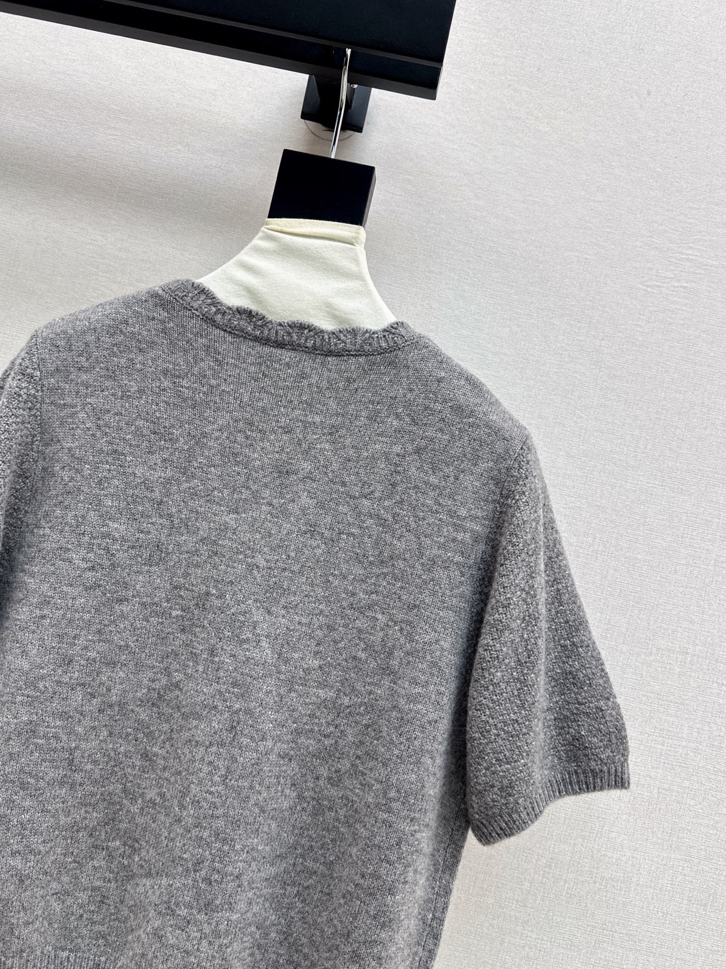 Chan NEW V-neck sweater