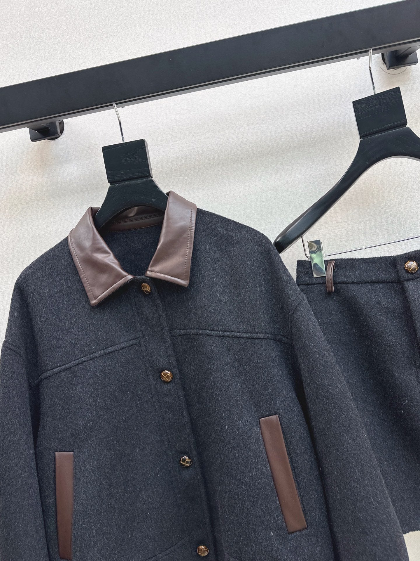 Brune NEW  wool suit