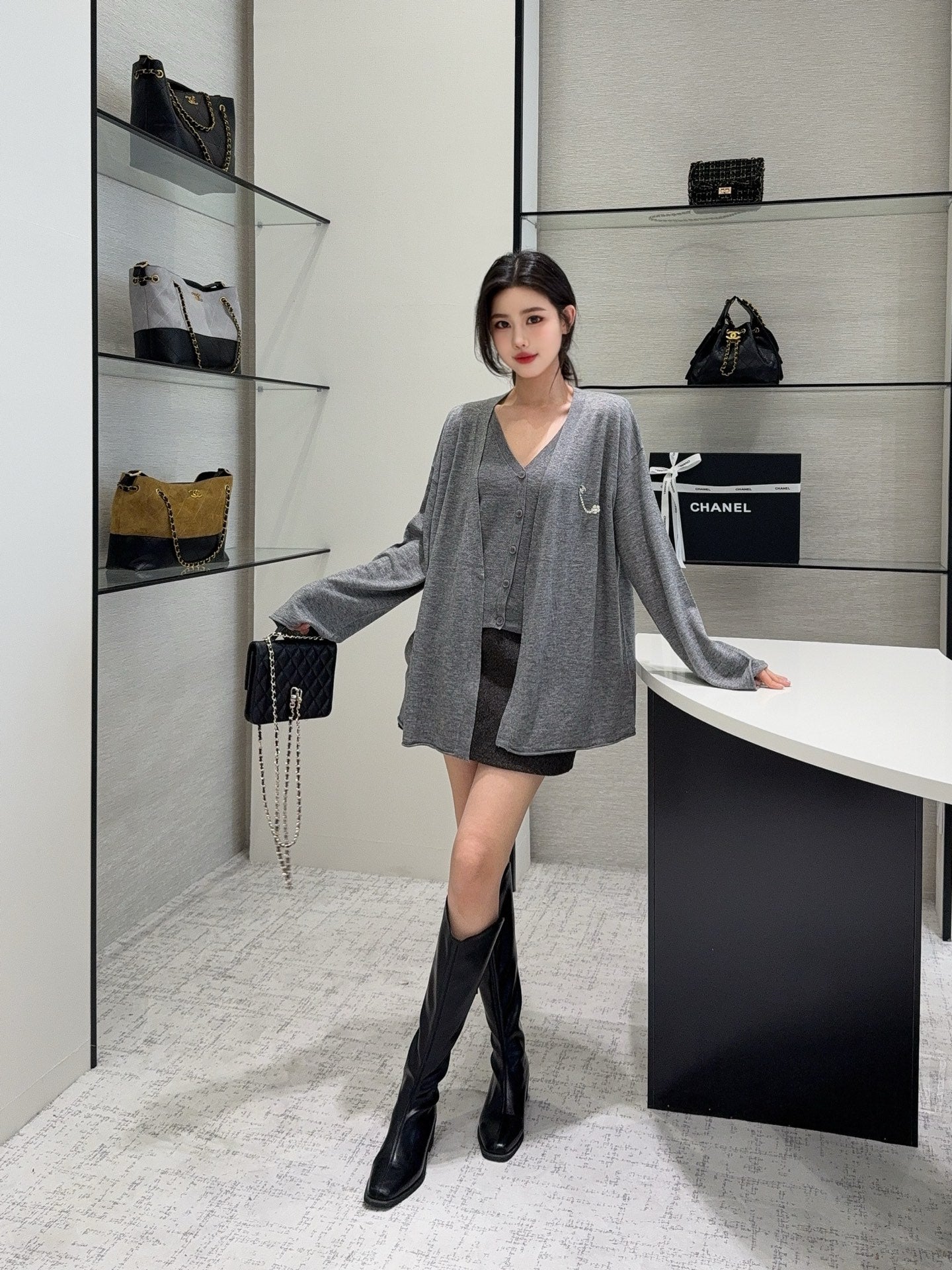 Chan NEW Knitted vest cardigan