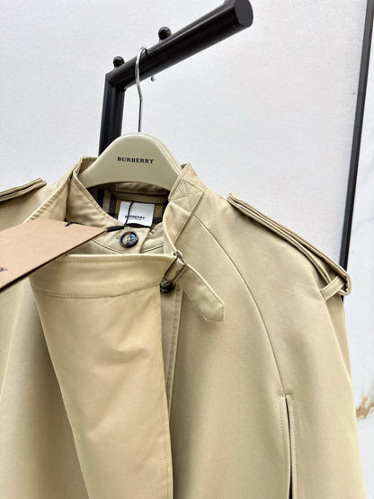 Bur NEW cape coat