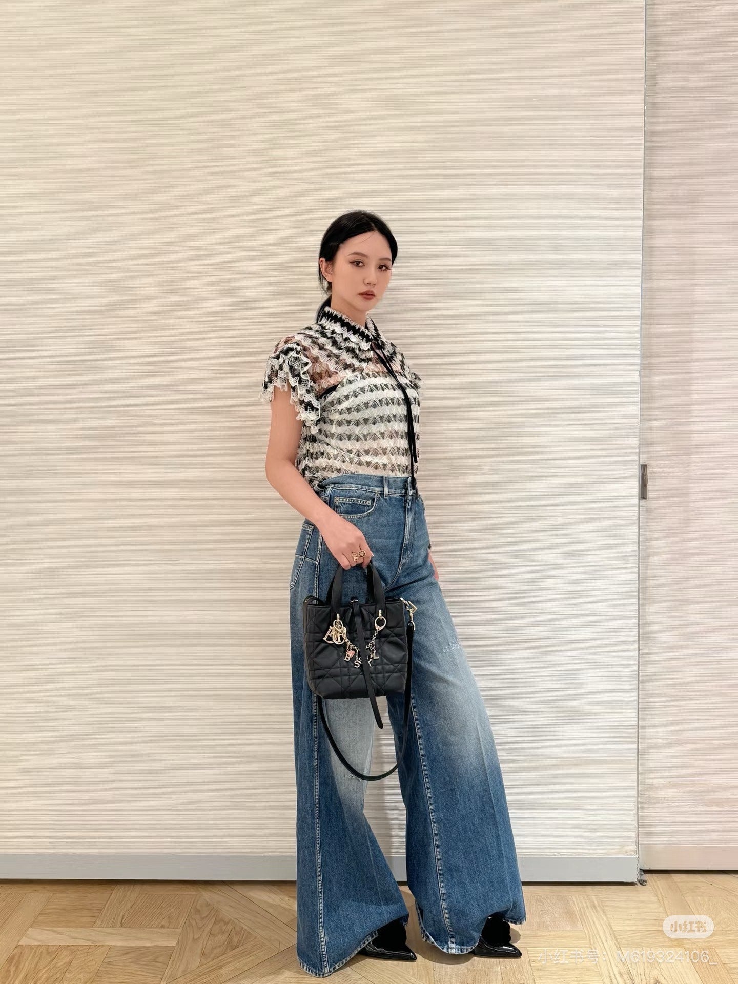 CD NEW Lace sleeveless shirt