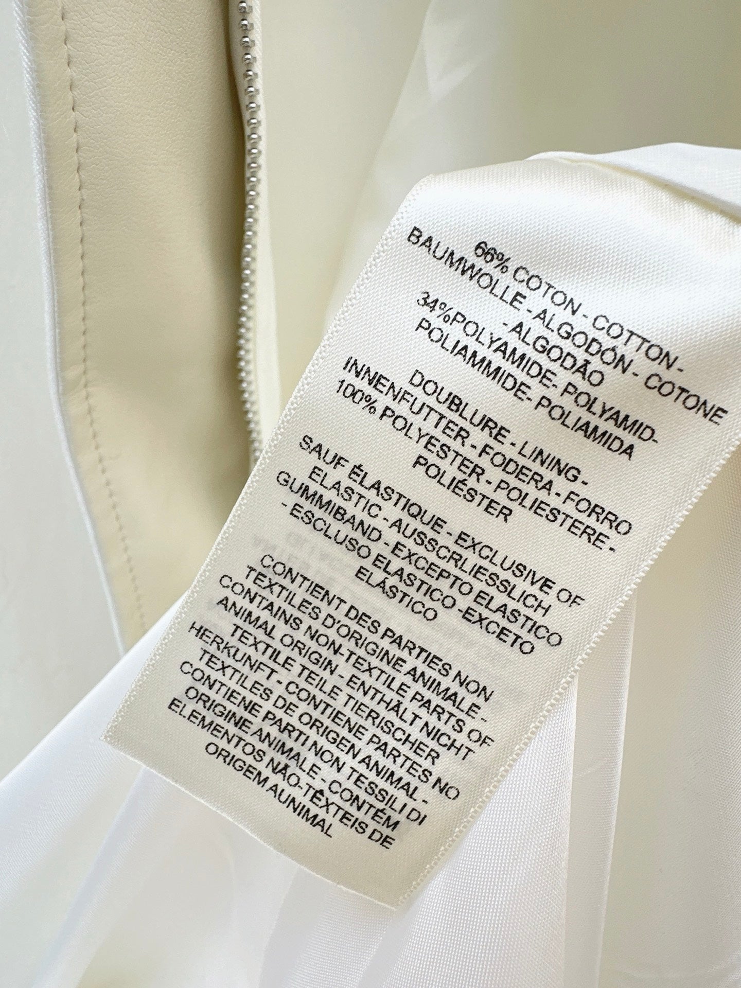 Herm NEW  trench coat