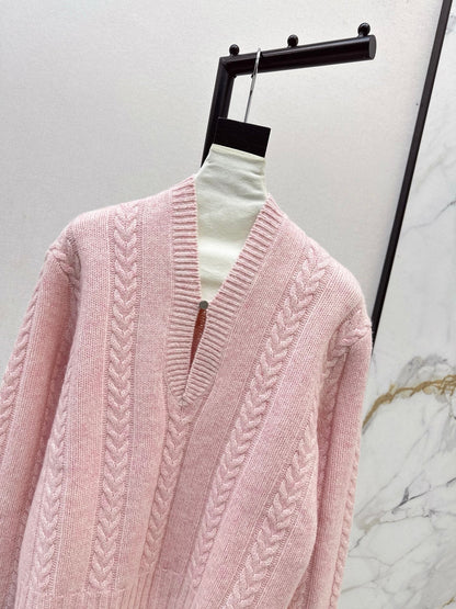 Loe NEW wool sweater