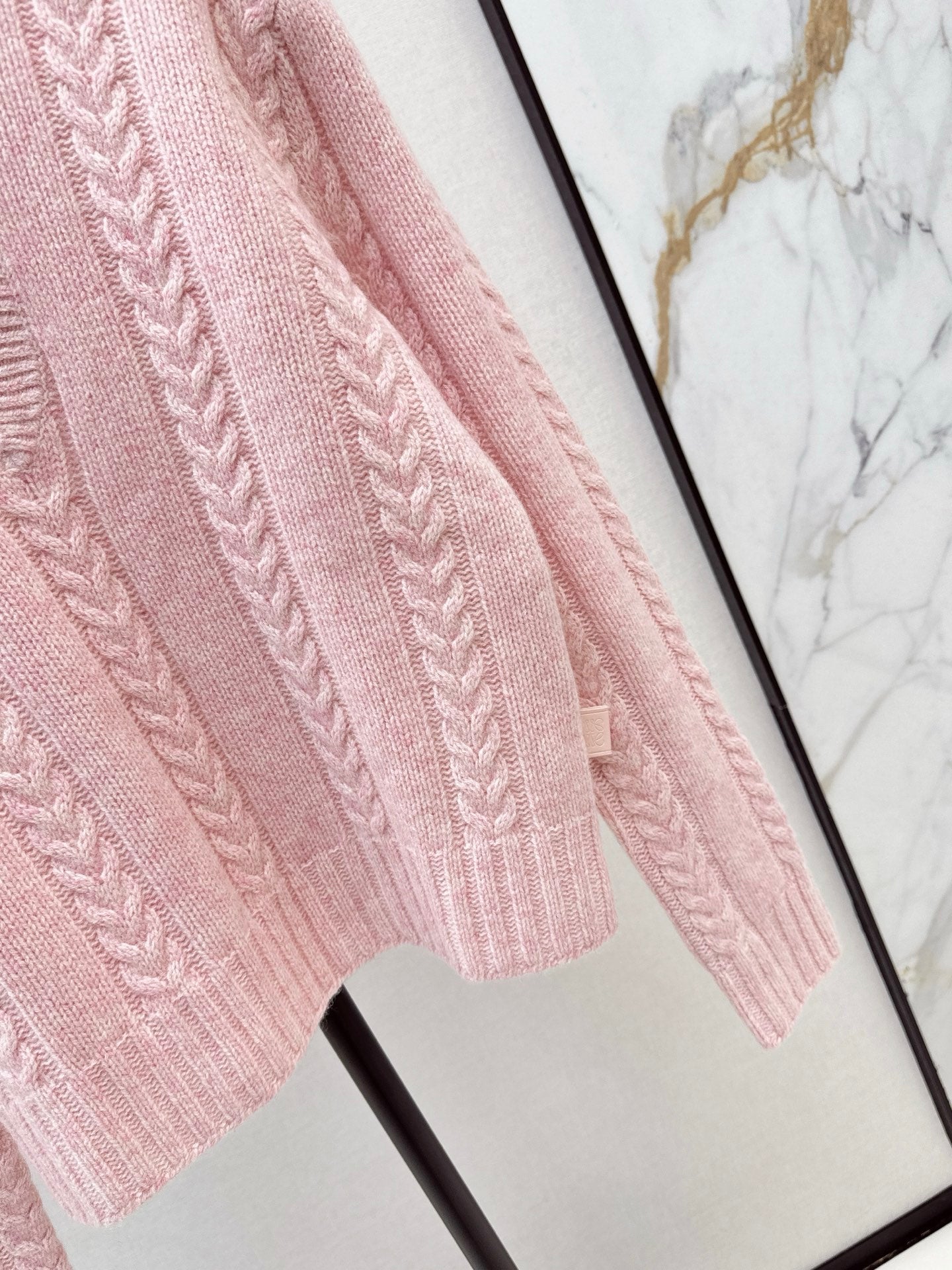 Loe NEW wool sweater