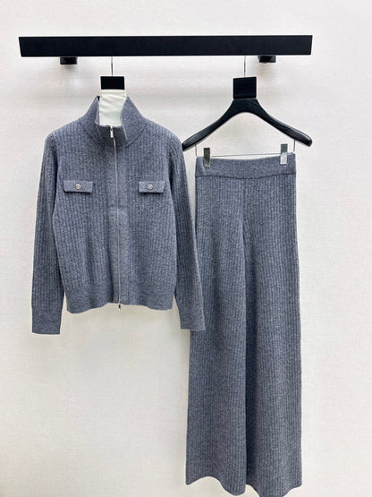 Loro NEW knitted suit