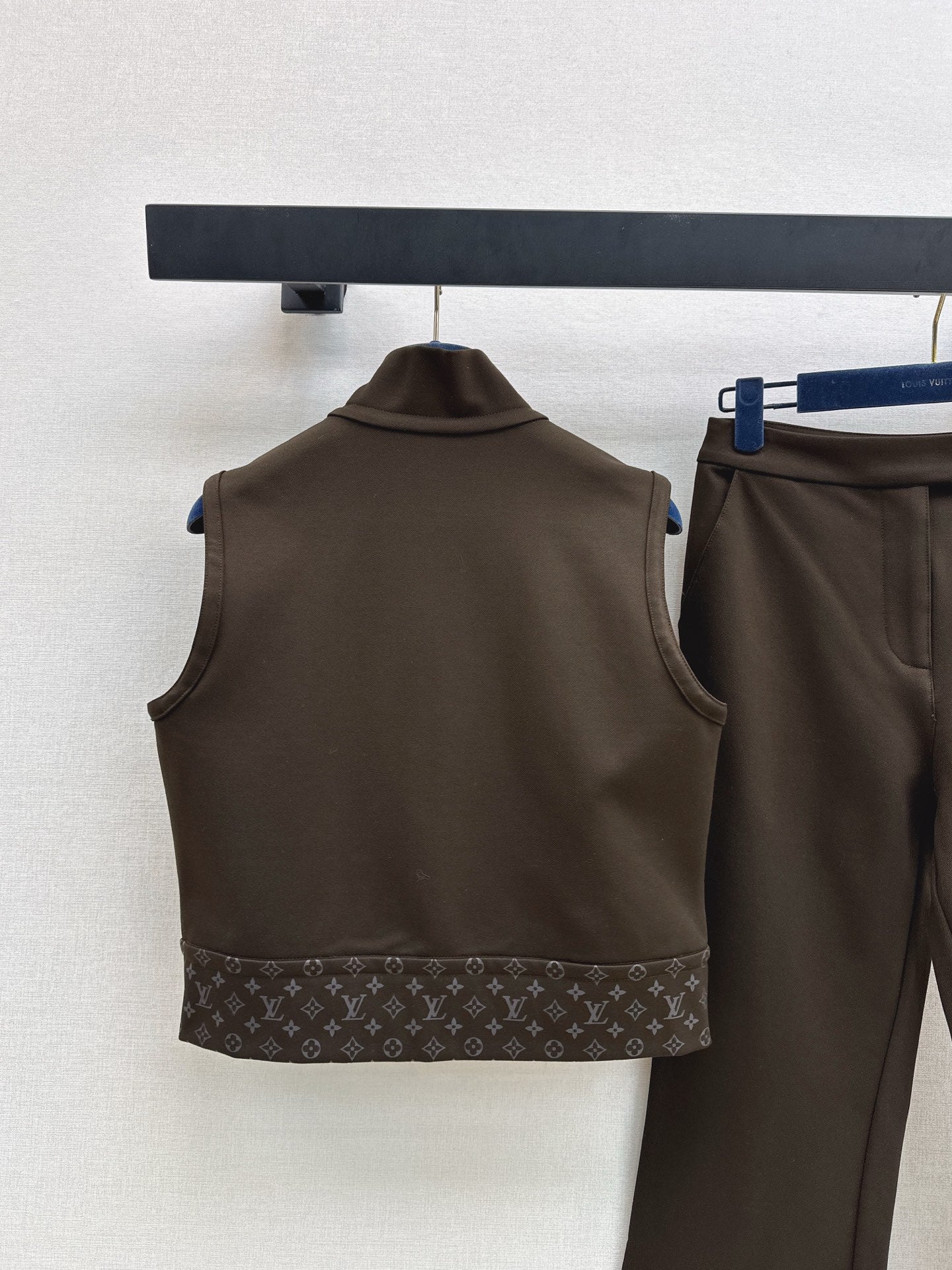 Louis NEW Vest and cropped trousers set