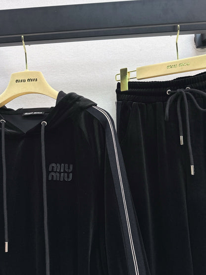 Miu NEW velvet suit