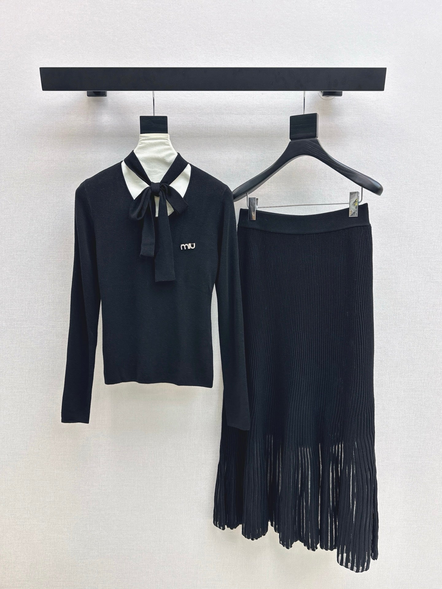 Miu NEW knitted suit