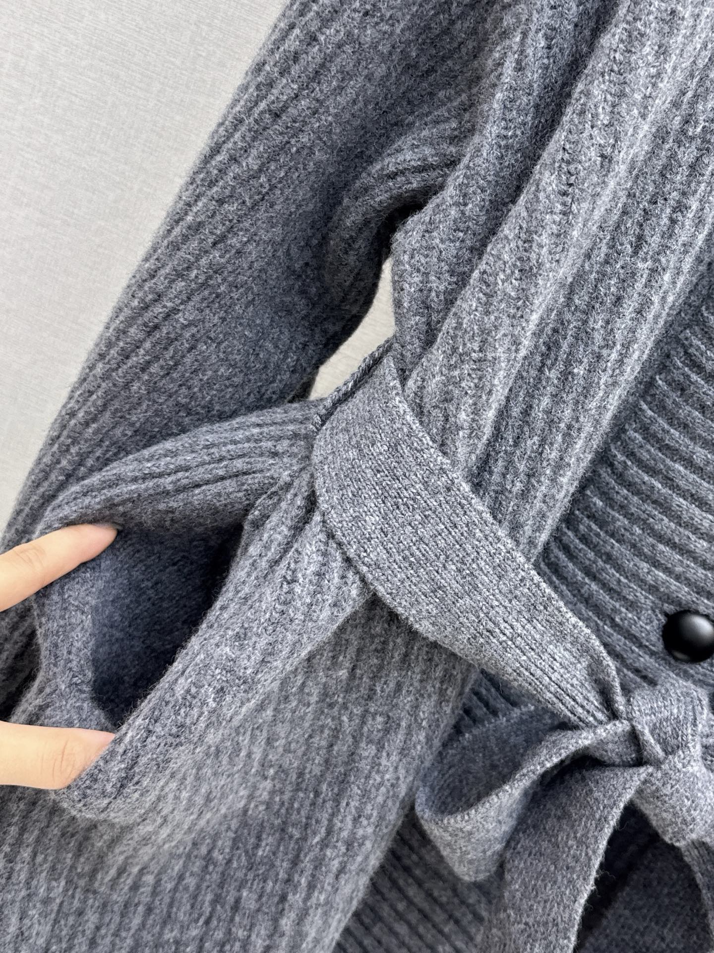 Brune NEW knitted coat