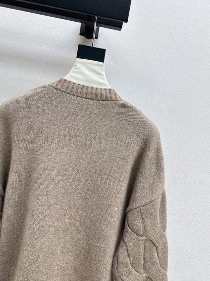 Loro NEW V-neck cardigan