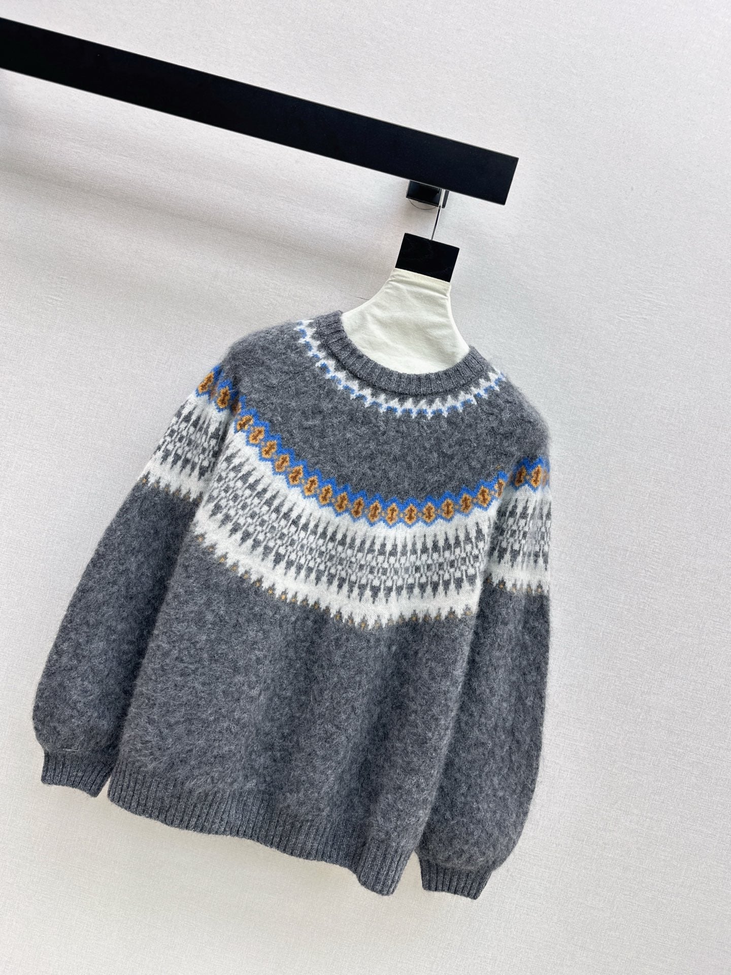 Loro NEW knitted sweater