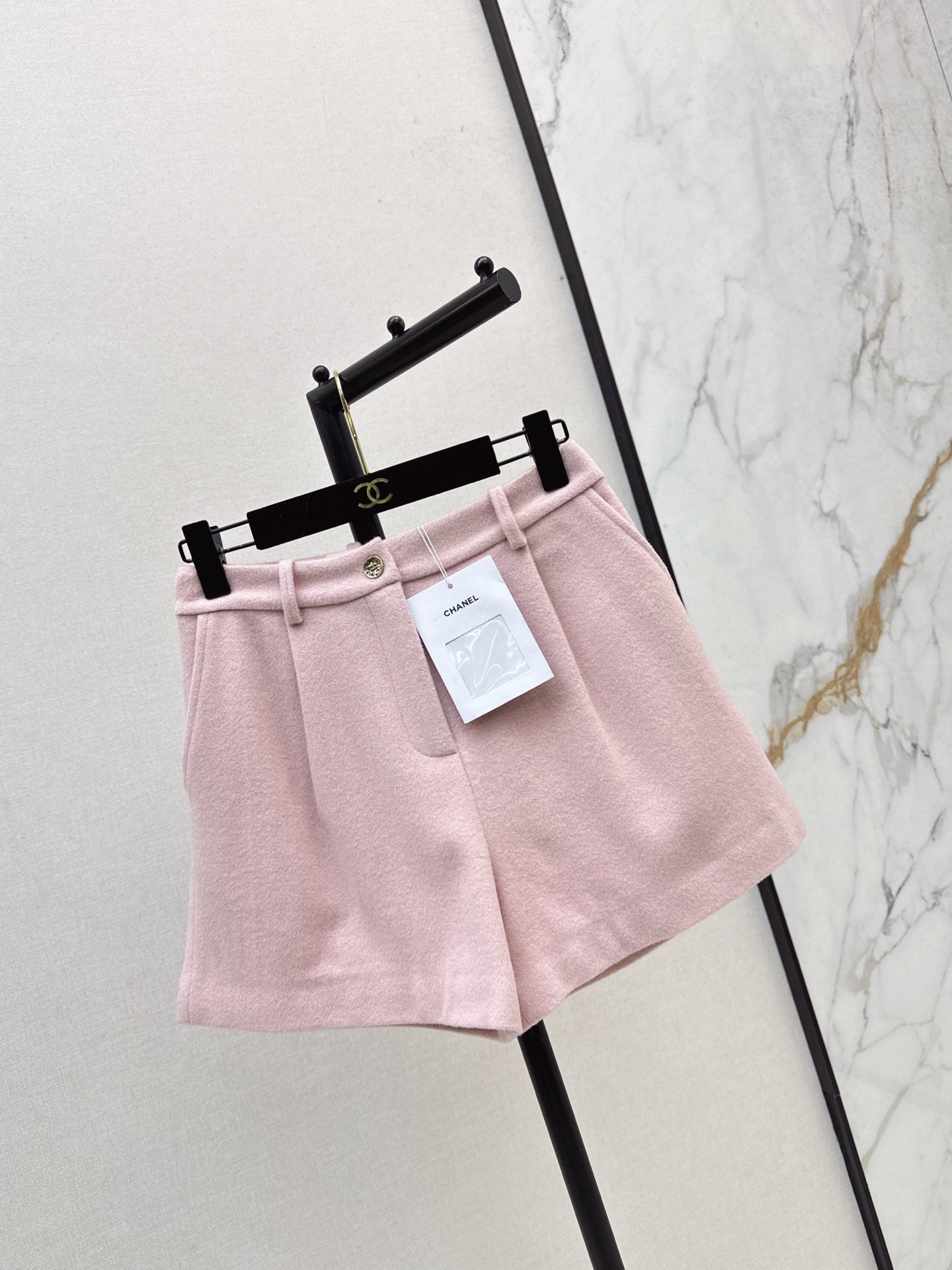 Chan NEW woolen shorts