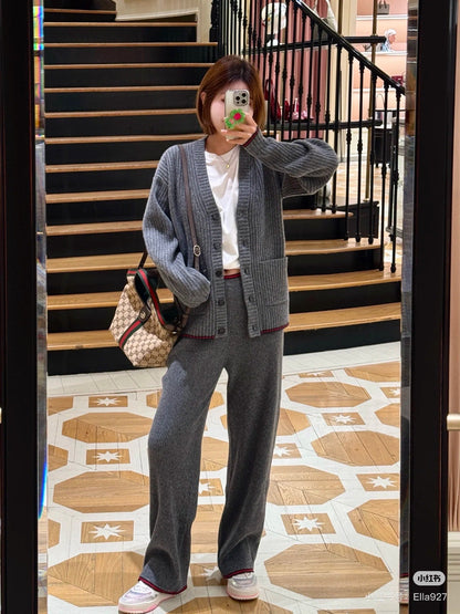 Guc NEW knitted suit