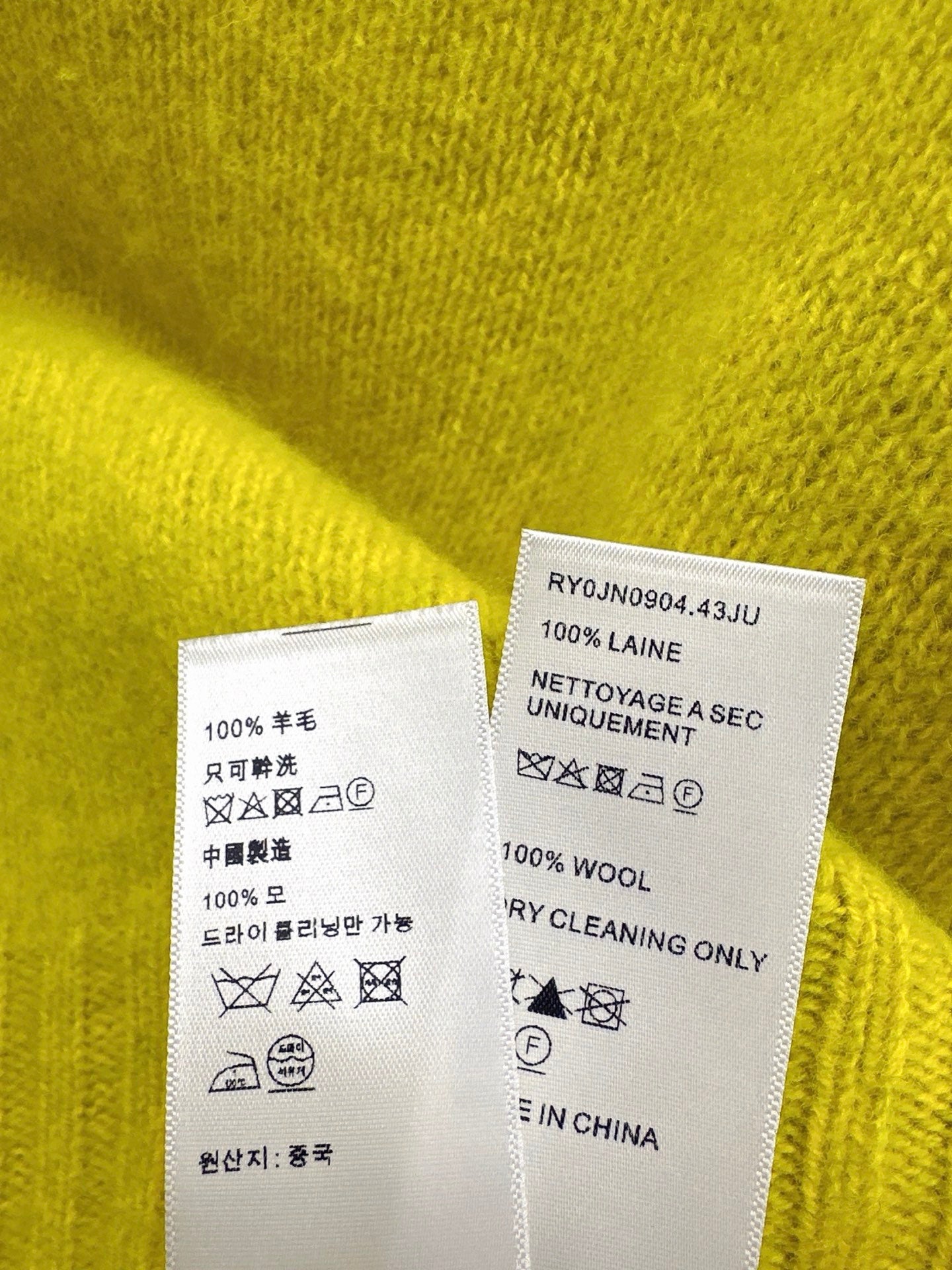 Ce1i NEW Turtleneck sweater