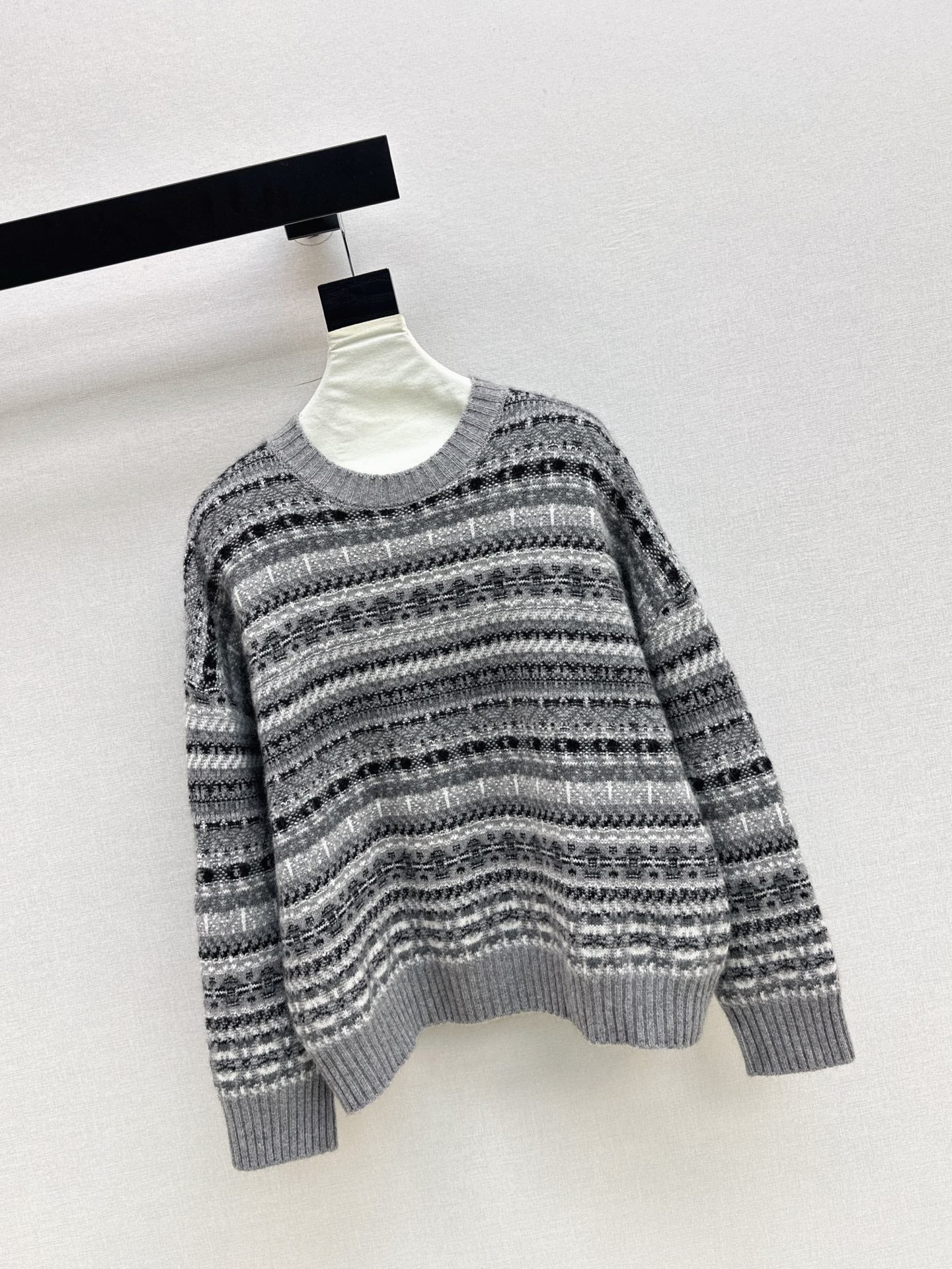 Loro NEW knitted sweater