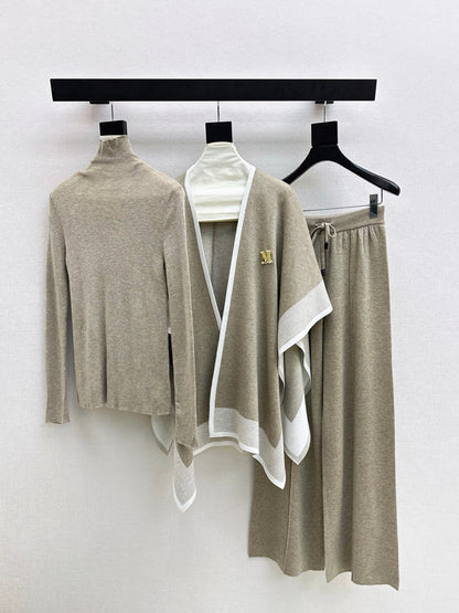 Max NEW knitted suit