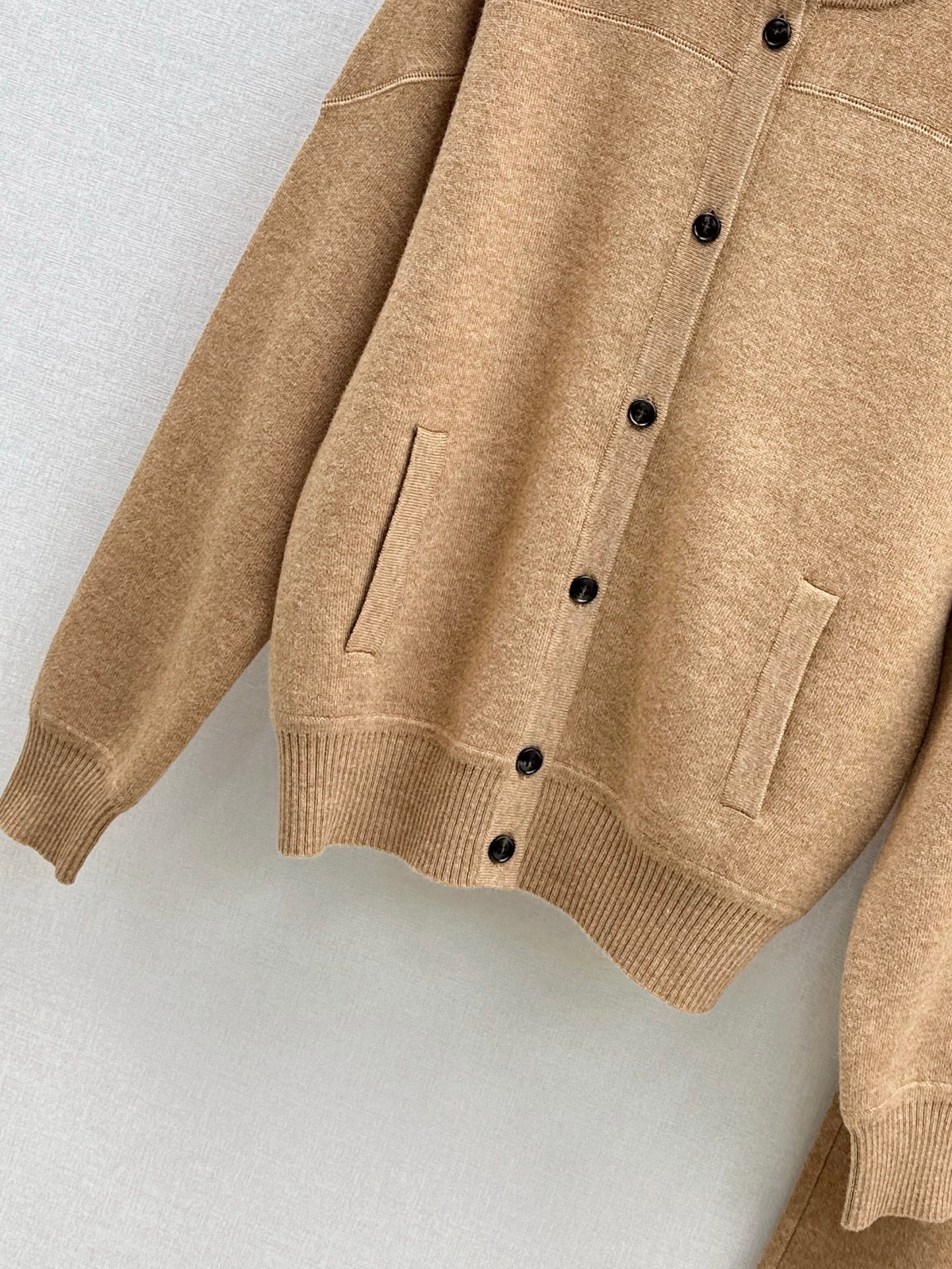 Loro NEW cashmere suit