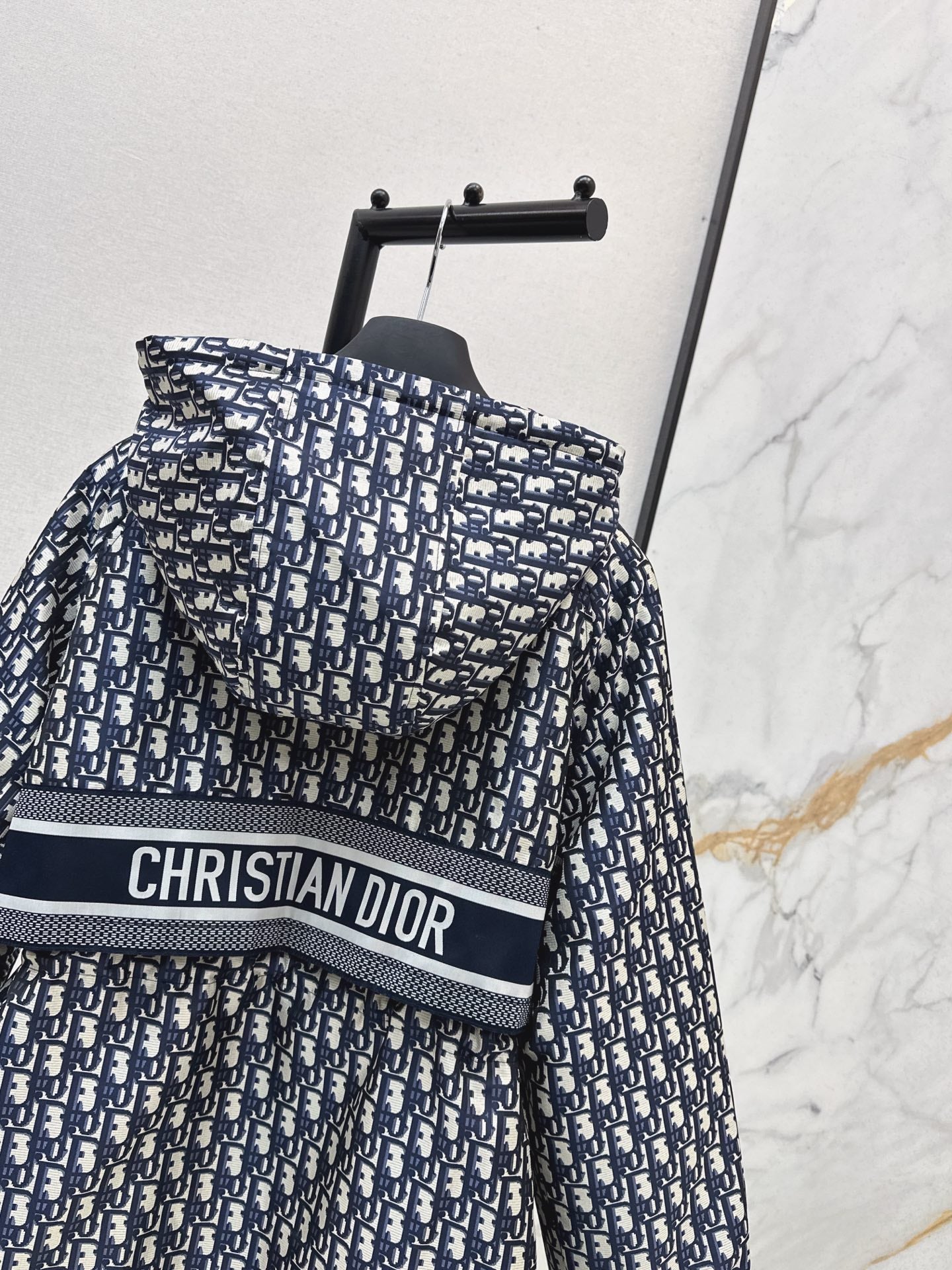 CD NEW Padded hooded jacket