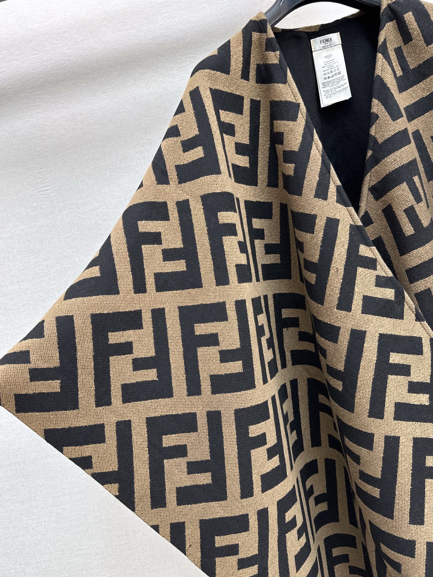 Brune NEW wool shawl