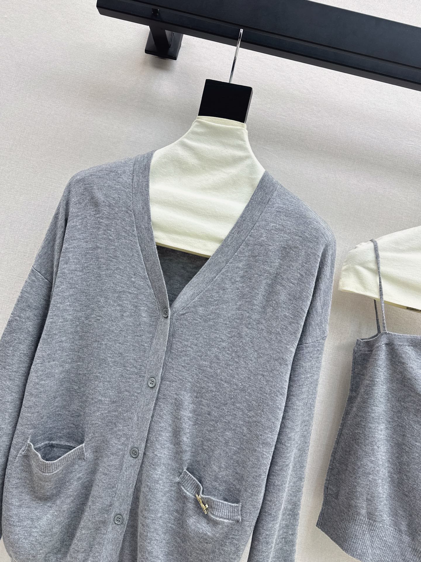 Miu NEW Knitted cardigan vest set