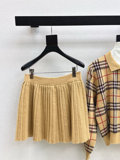 Bur NEW Plaid polo shirt and skirt suit