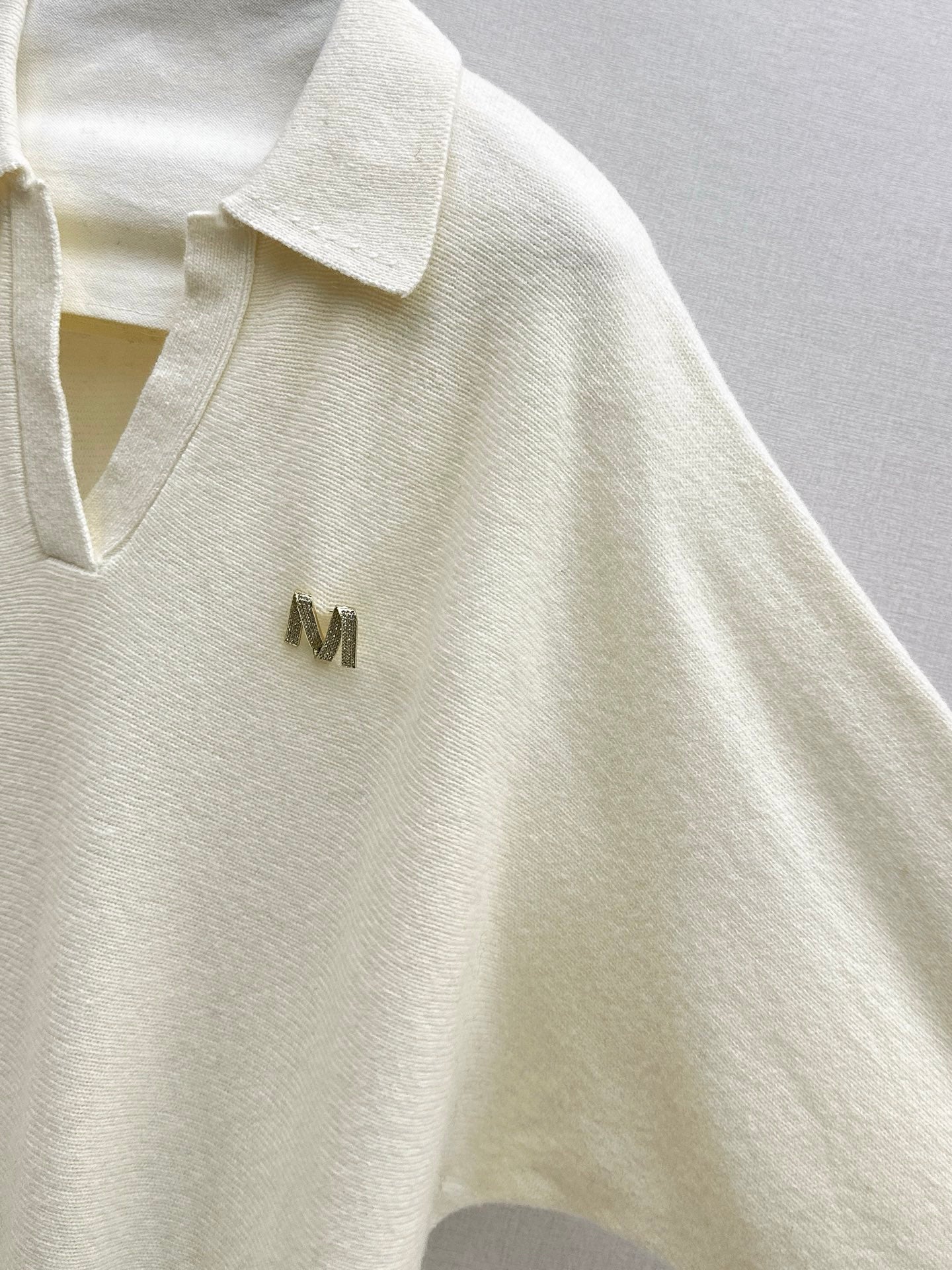 Max NEW lapel sweater