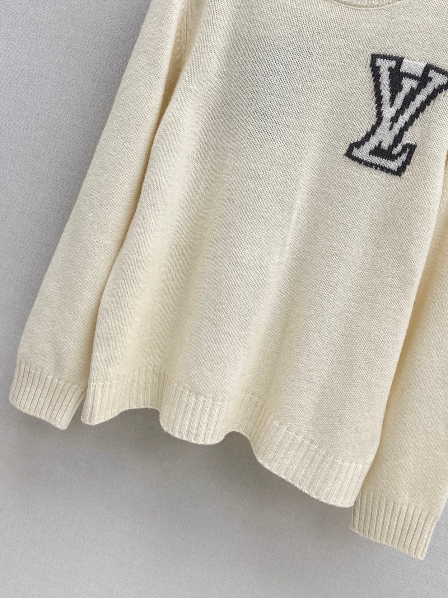 Louis NEW jacquard sweater