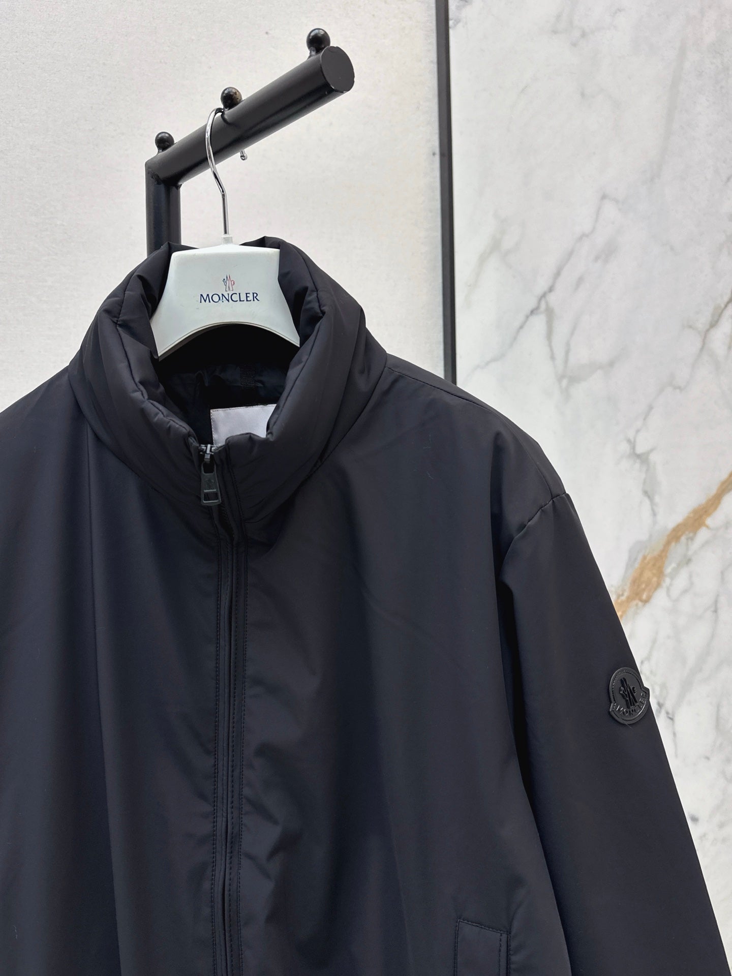 Mocn NEW down jacket