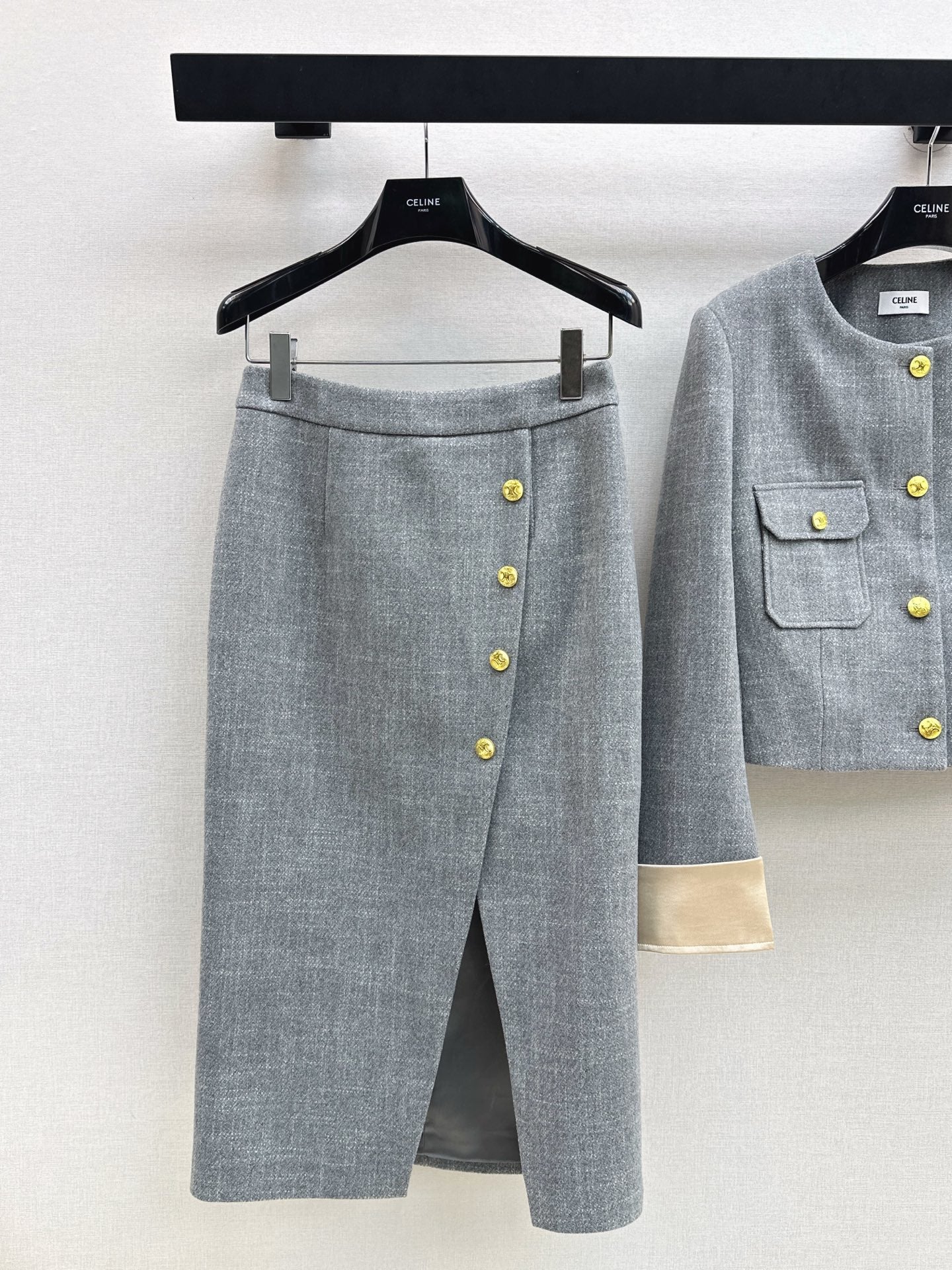 Guc NEW Jacket + slit skirt suit