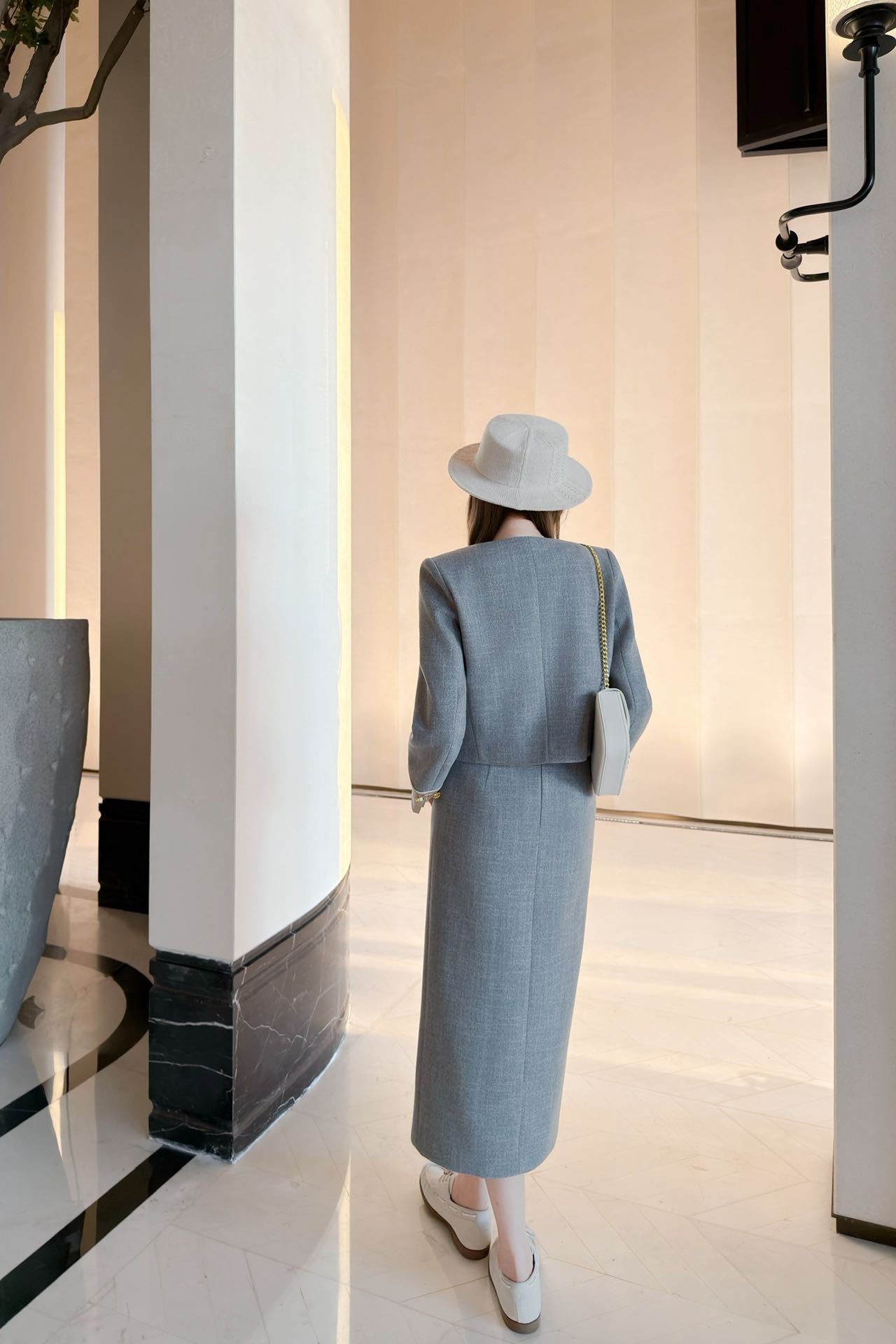 Guc NEW Jacket + slit skirt suit