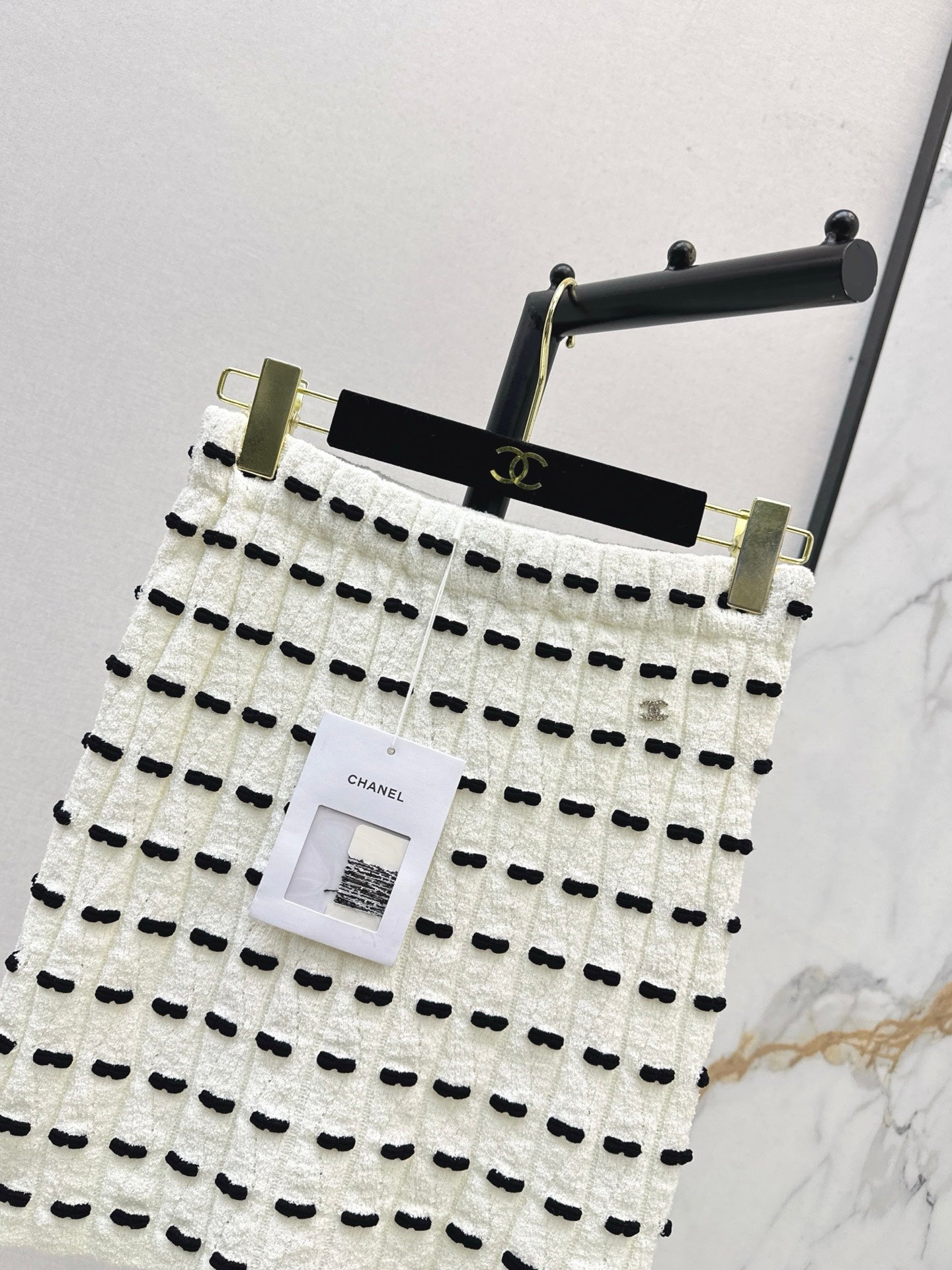 Chan NEW knitted skirt