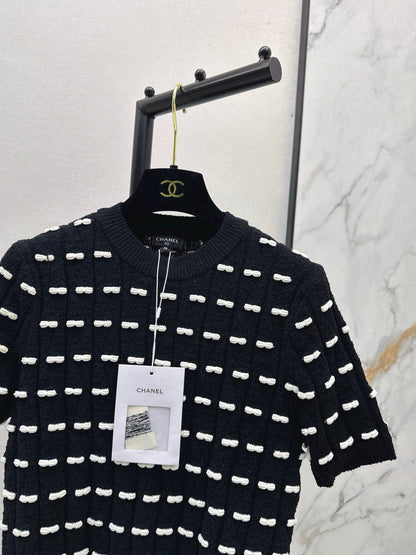 Chan NEW knitted sweater