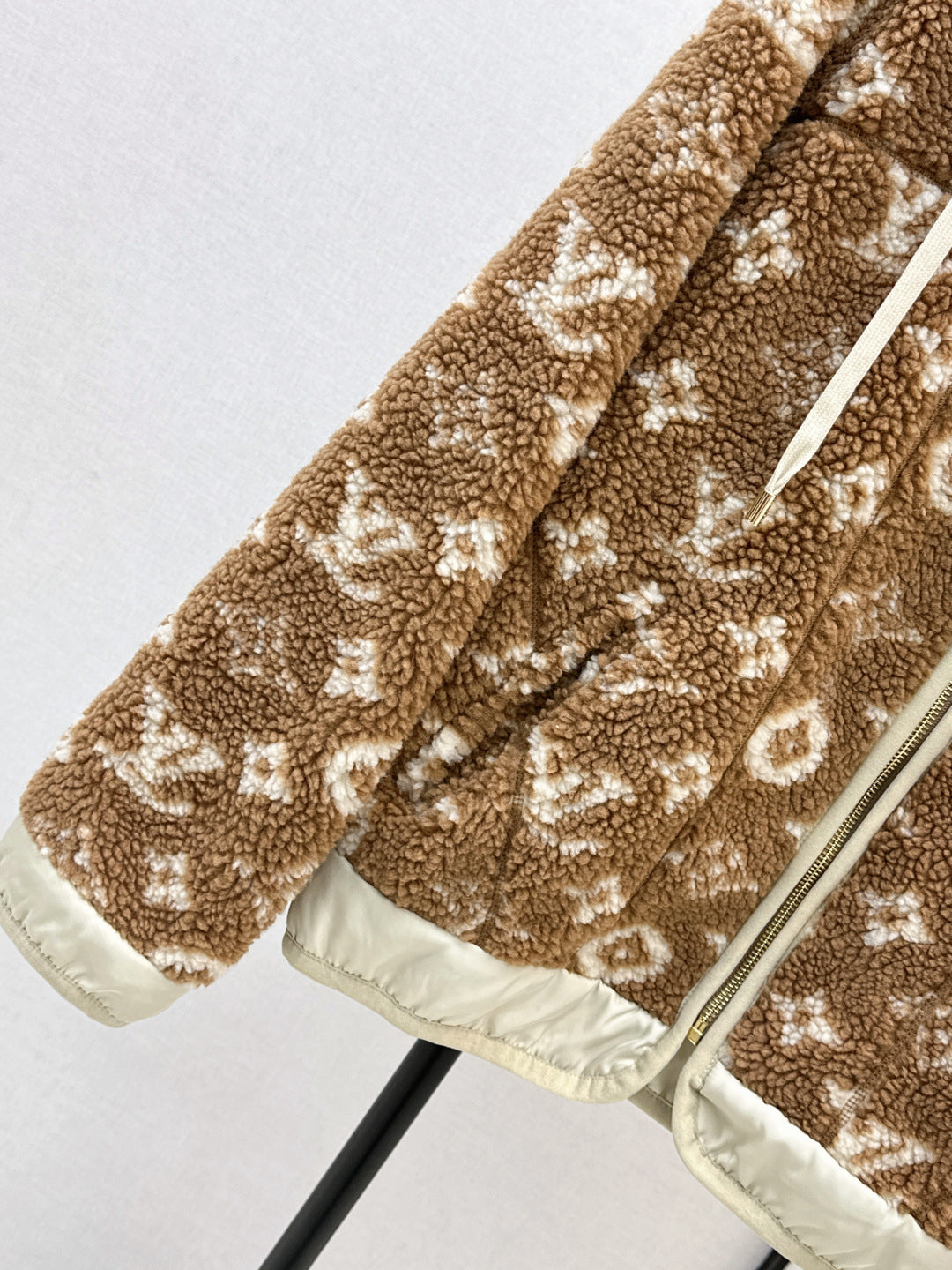 Louis NEW Plush hooded jacket