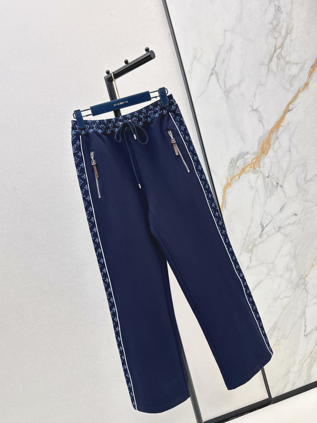 Louis NEW Straight-leg pants