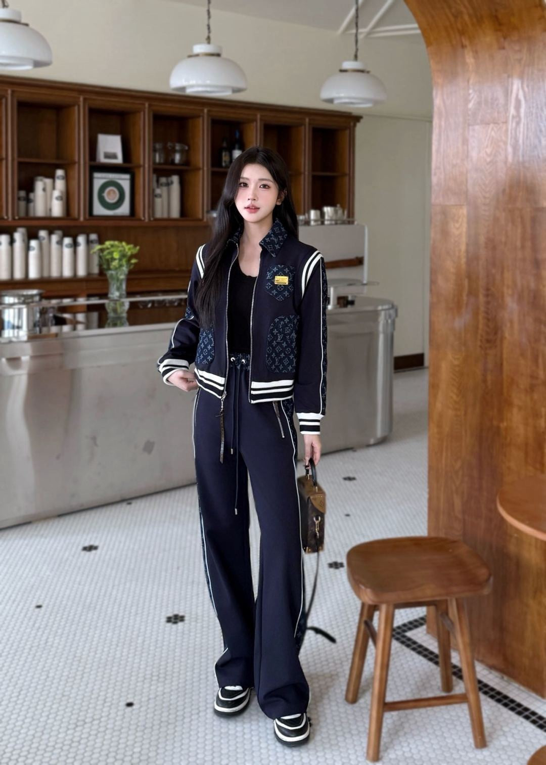 Louis NEW Straight-leg pants