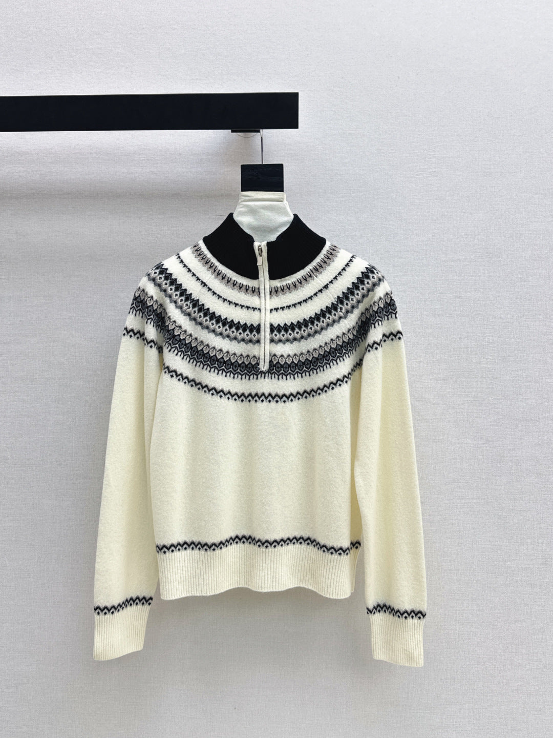Loro NEW Knitted sweater