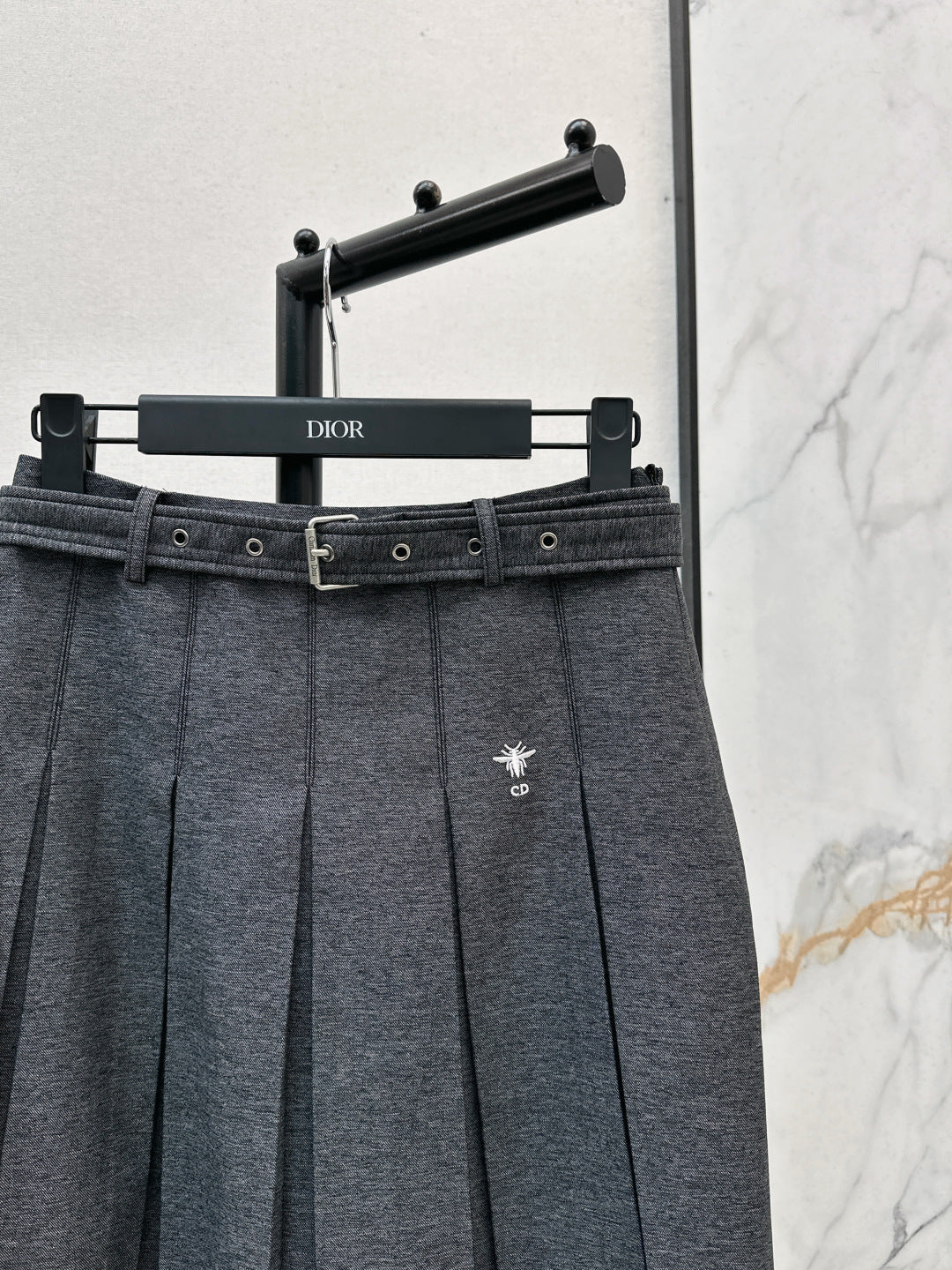 CD NEW pleated skirt