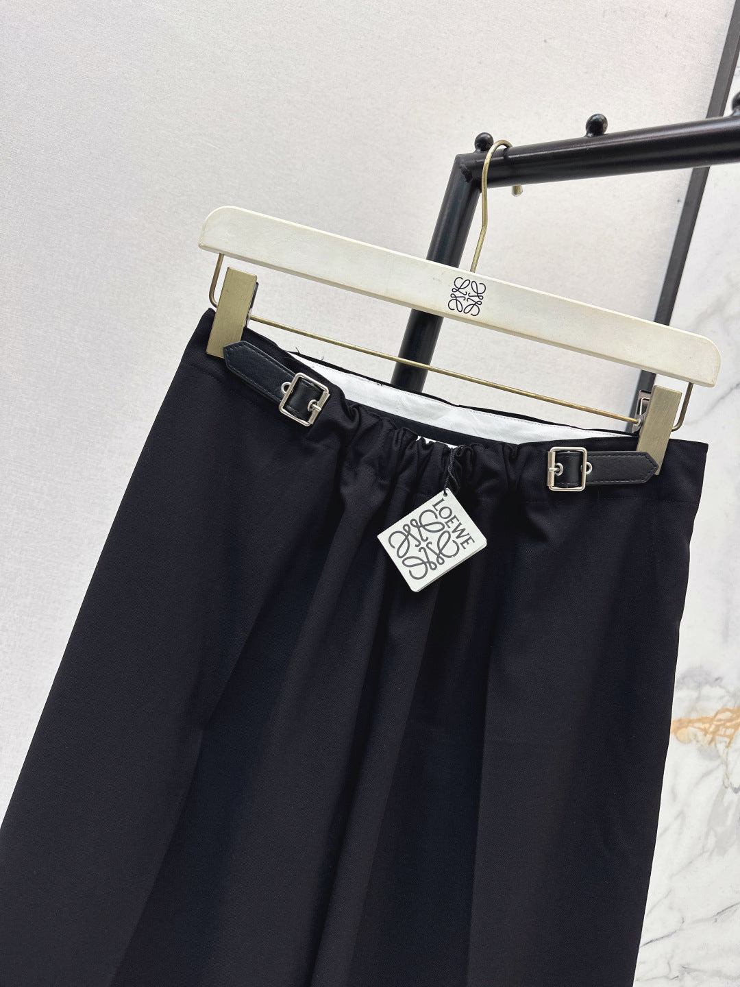 Loe NEW Straight-leg pants