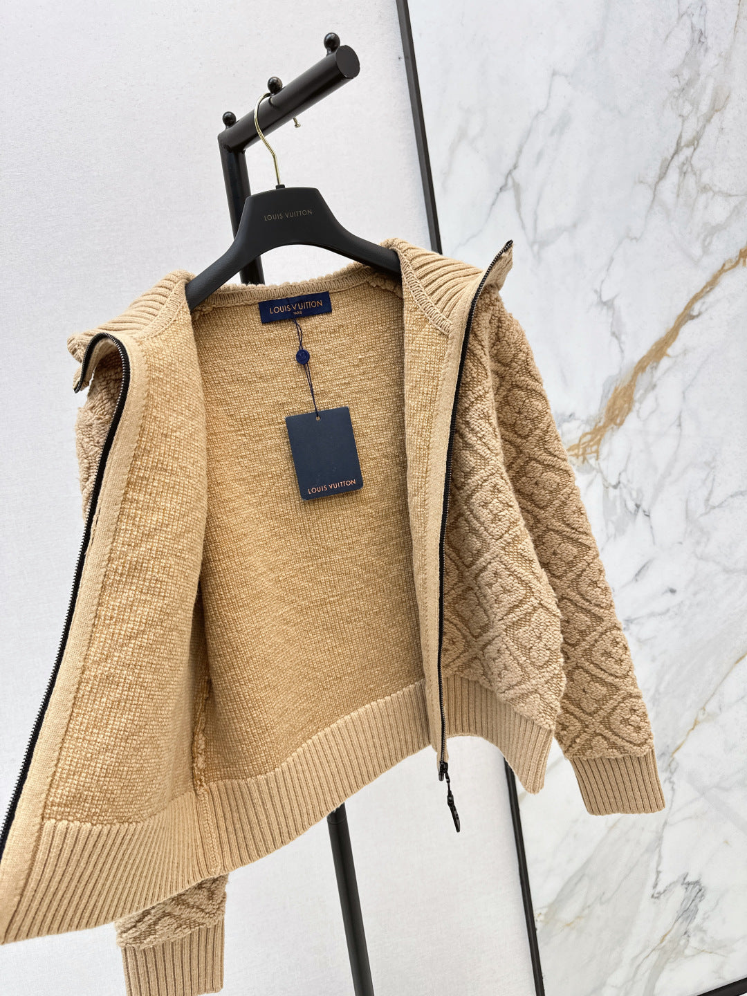 Louis NEW Hooded jacket