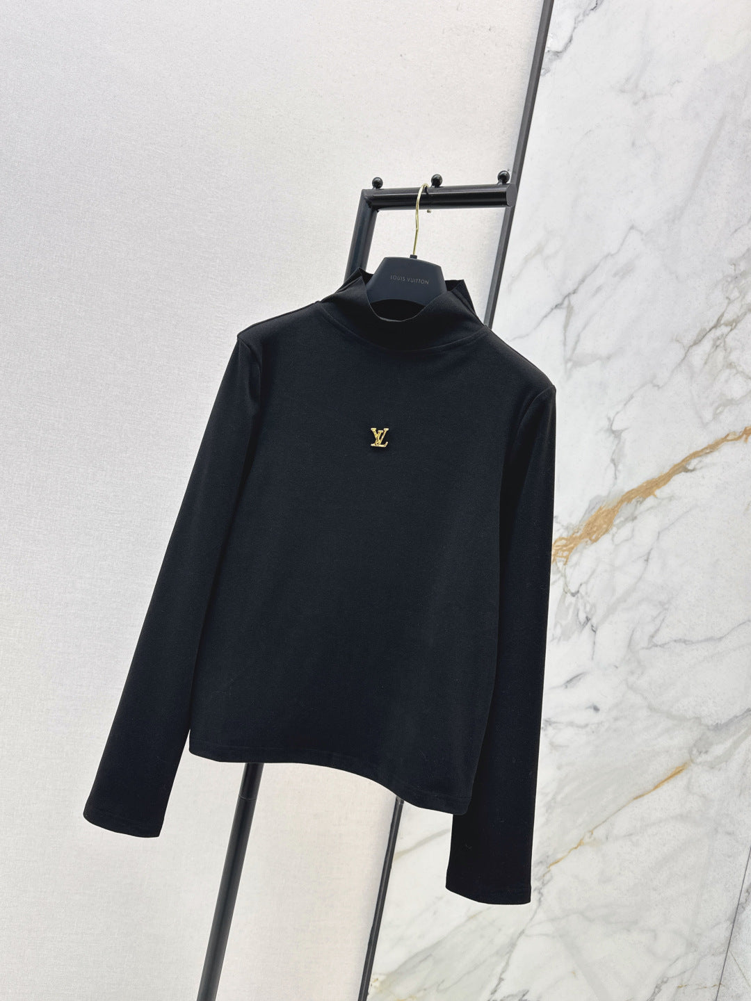 Louis NEW turtleneck shirt