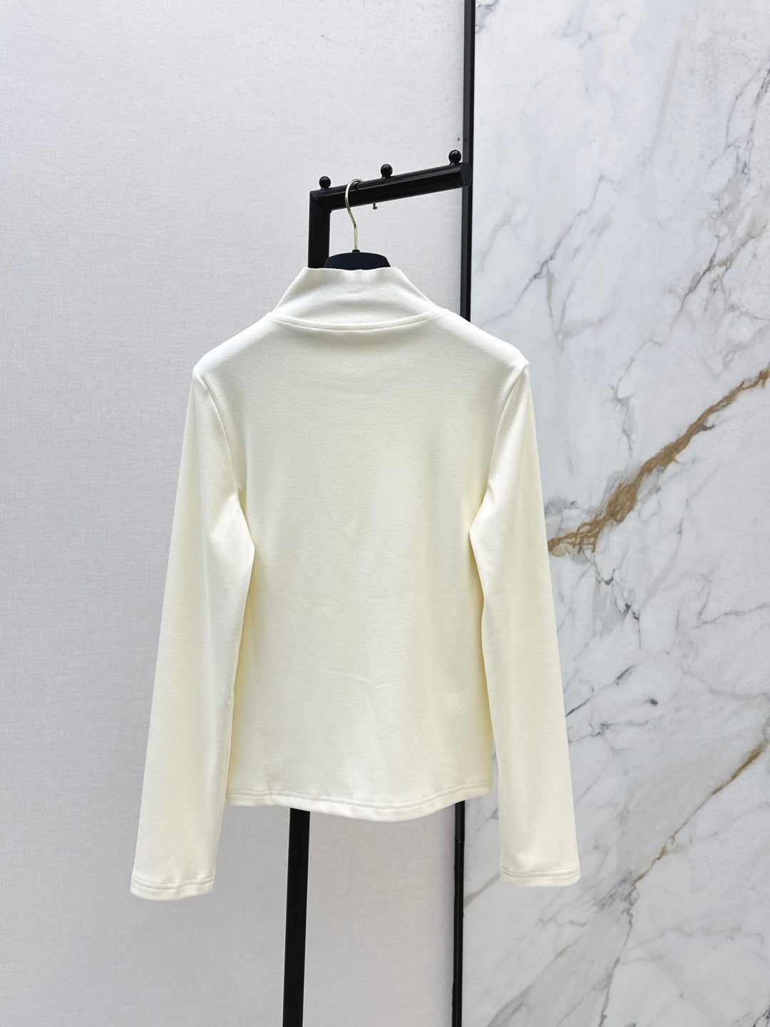 Louis NEW turtleneck shirt