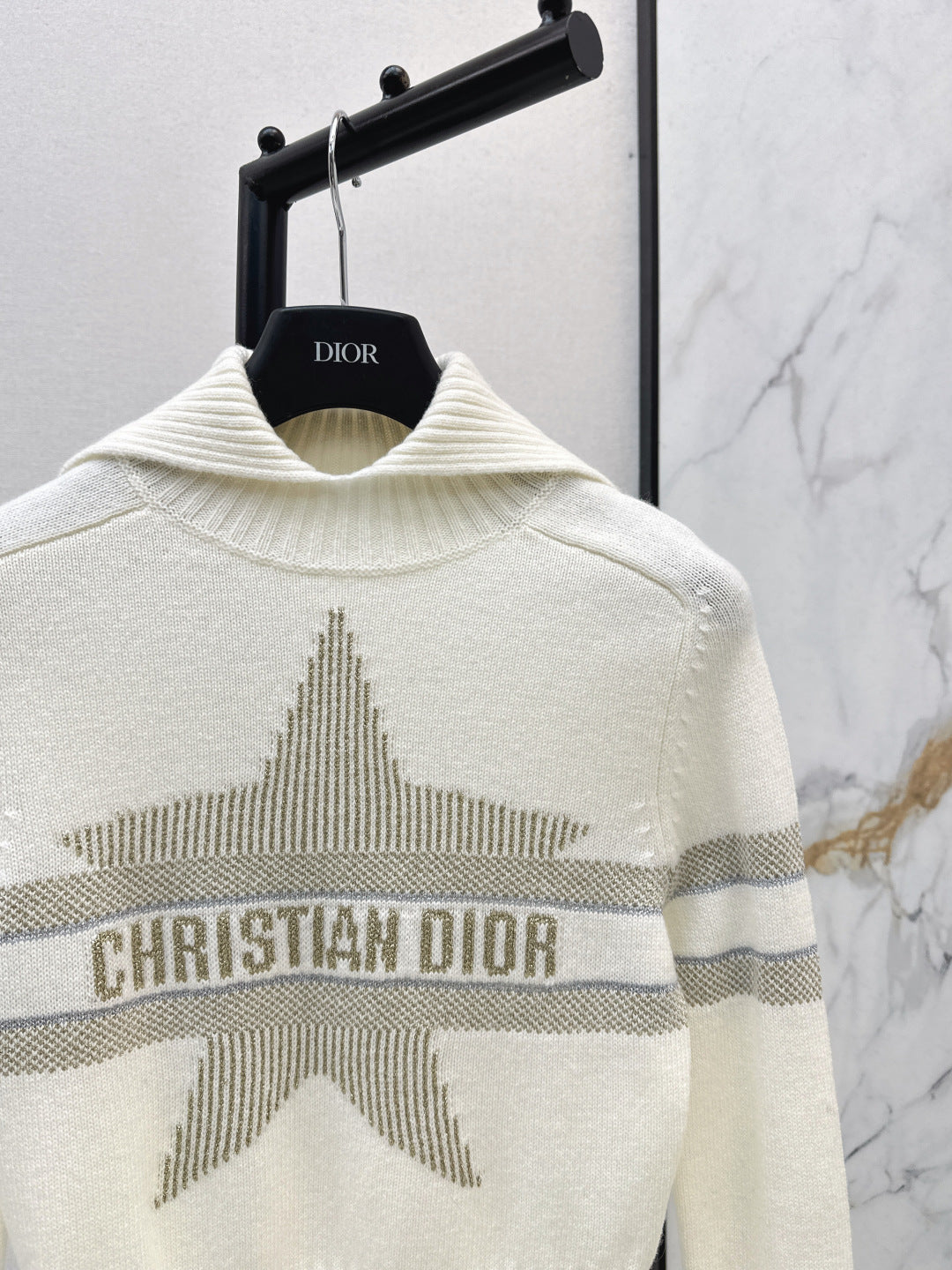 CD NEW cashmere sweater